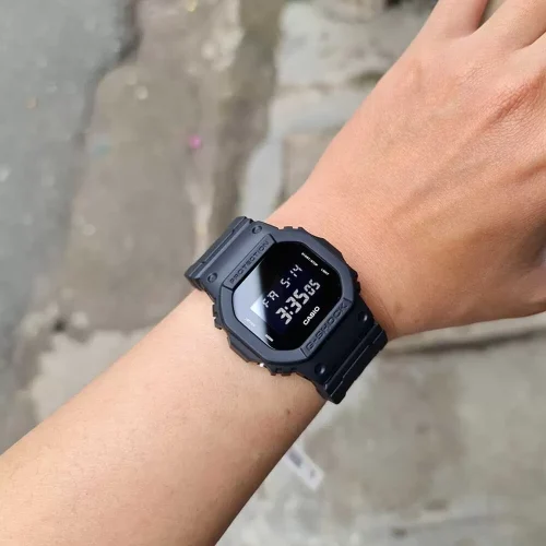 CASIO GSHOCK DW-5600BBN-1E - Hình ảnh 4